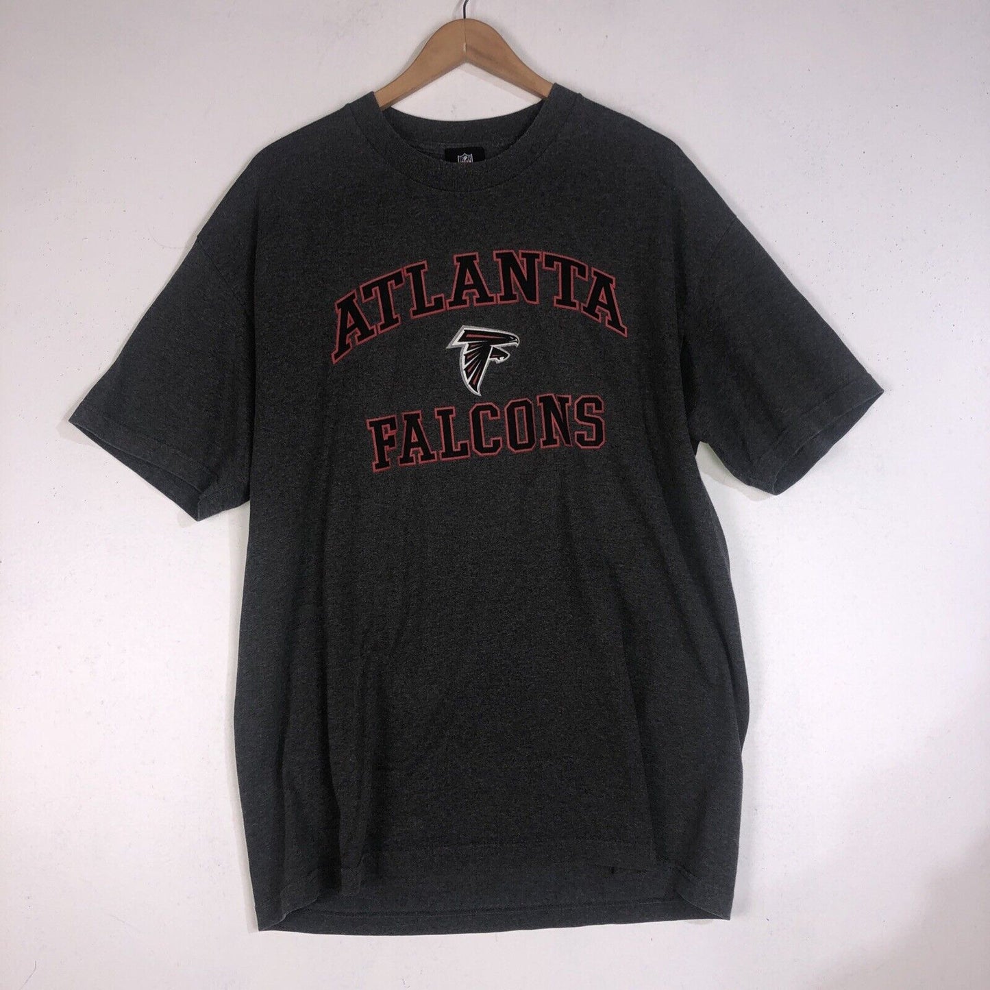 Atlanta Falcons T Shirt Mens Size XL Color Gray