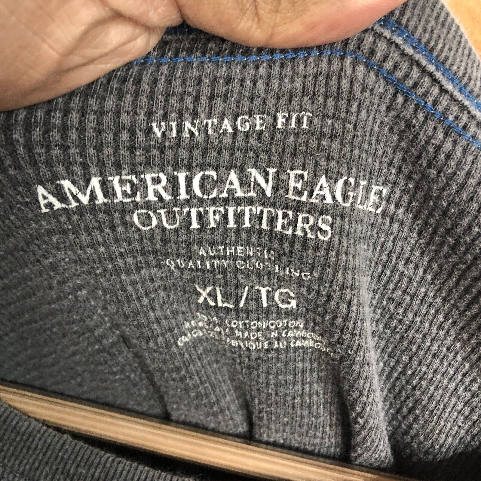 American Eagle Pullover Shirt Men’s Size XL Color Gray Long Sleeve Graphic Print