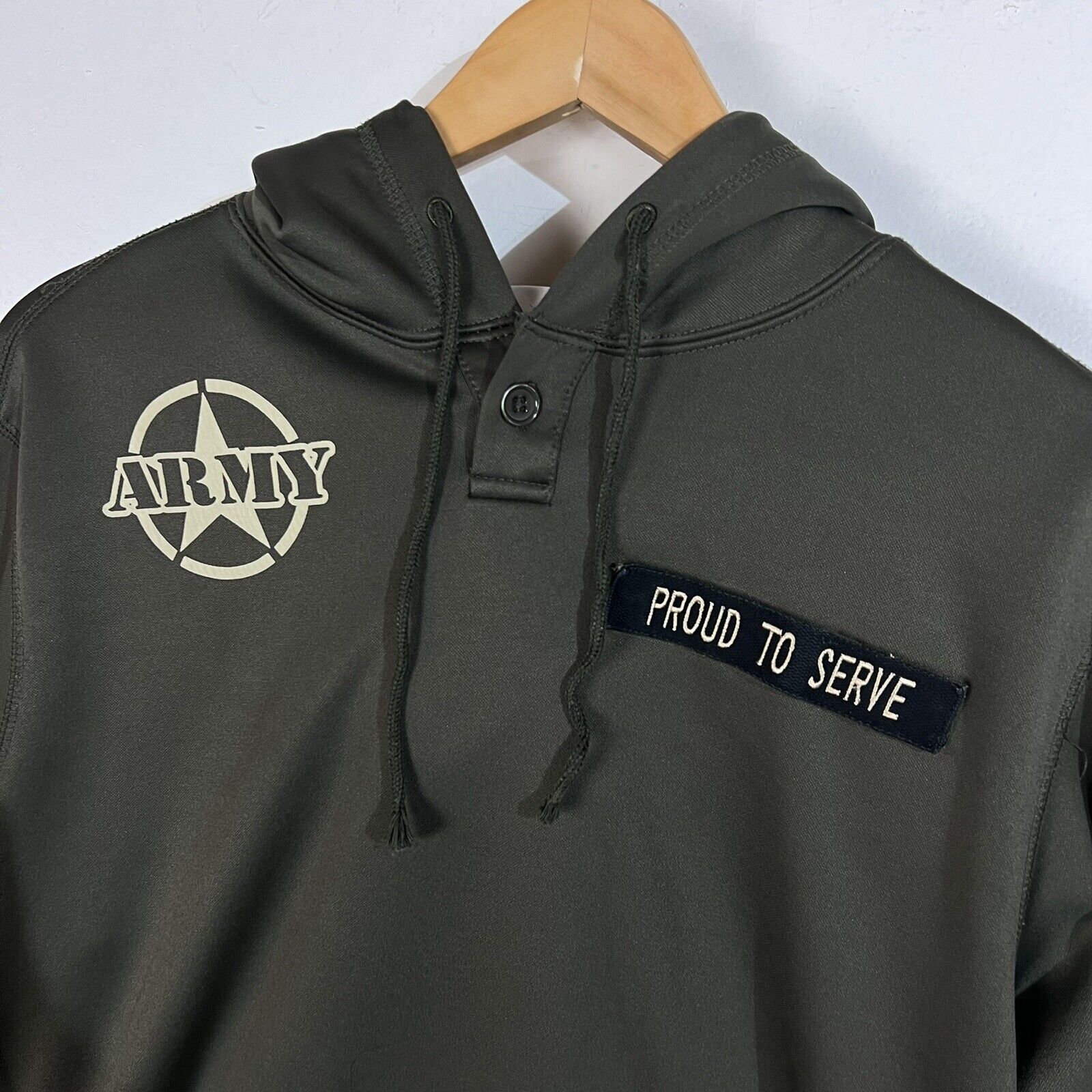 Army Performance Men’s Joodie Size Medium Color Green Long Sleeve