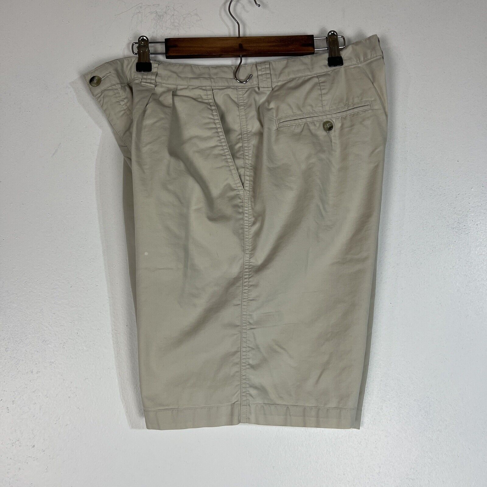 Adidas Men’s Golf Shorts Size 38 Color Beige (Pre-Owned)