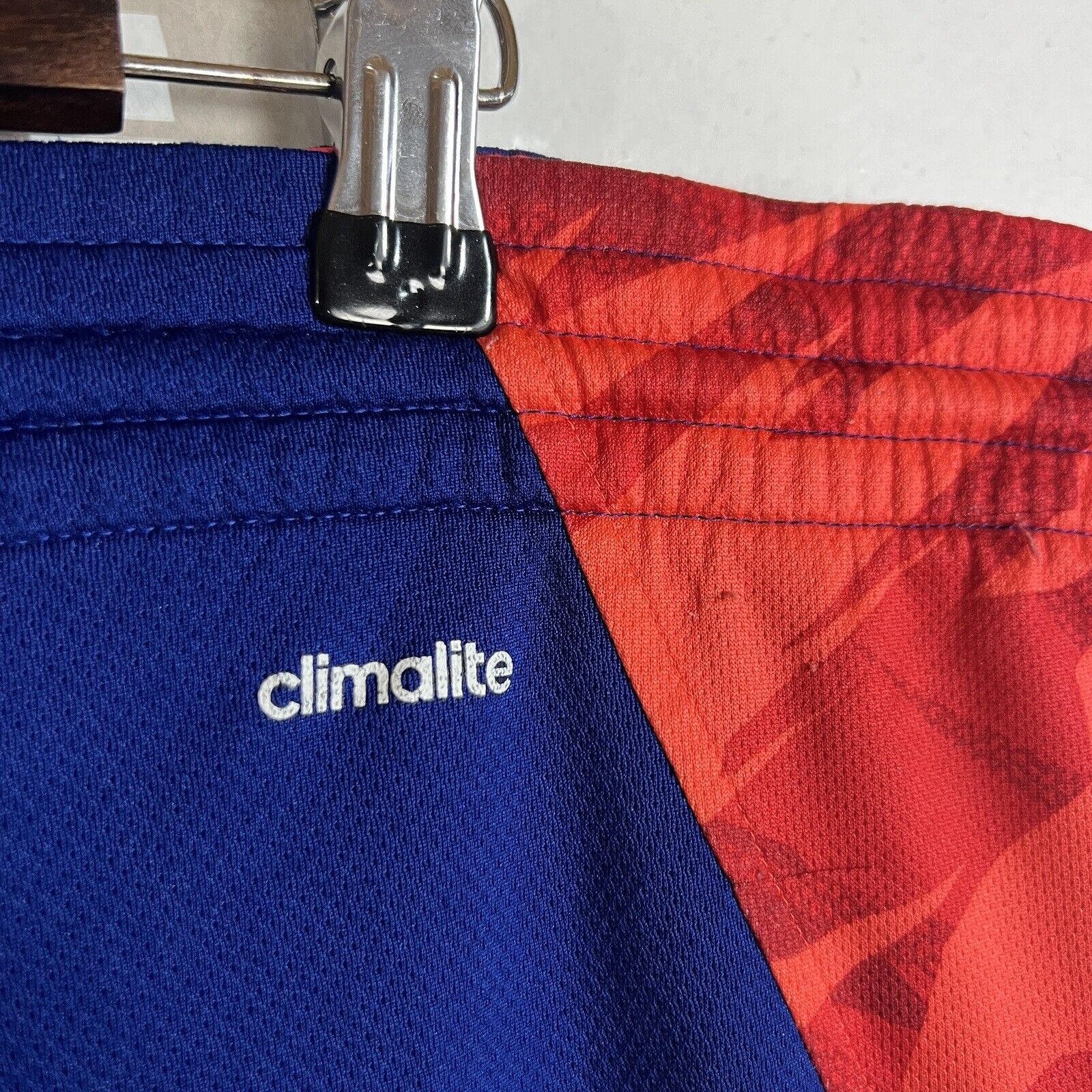 Adidas Basketball Shorts Men’s Size Large Multicolor Lightweight
