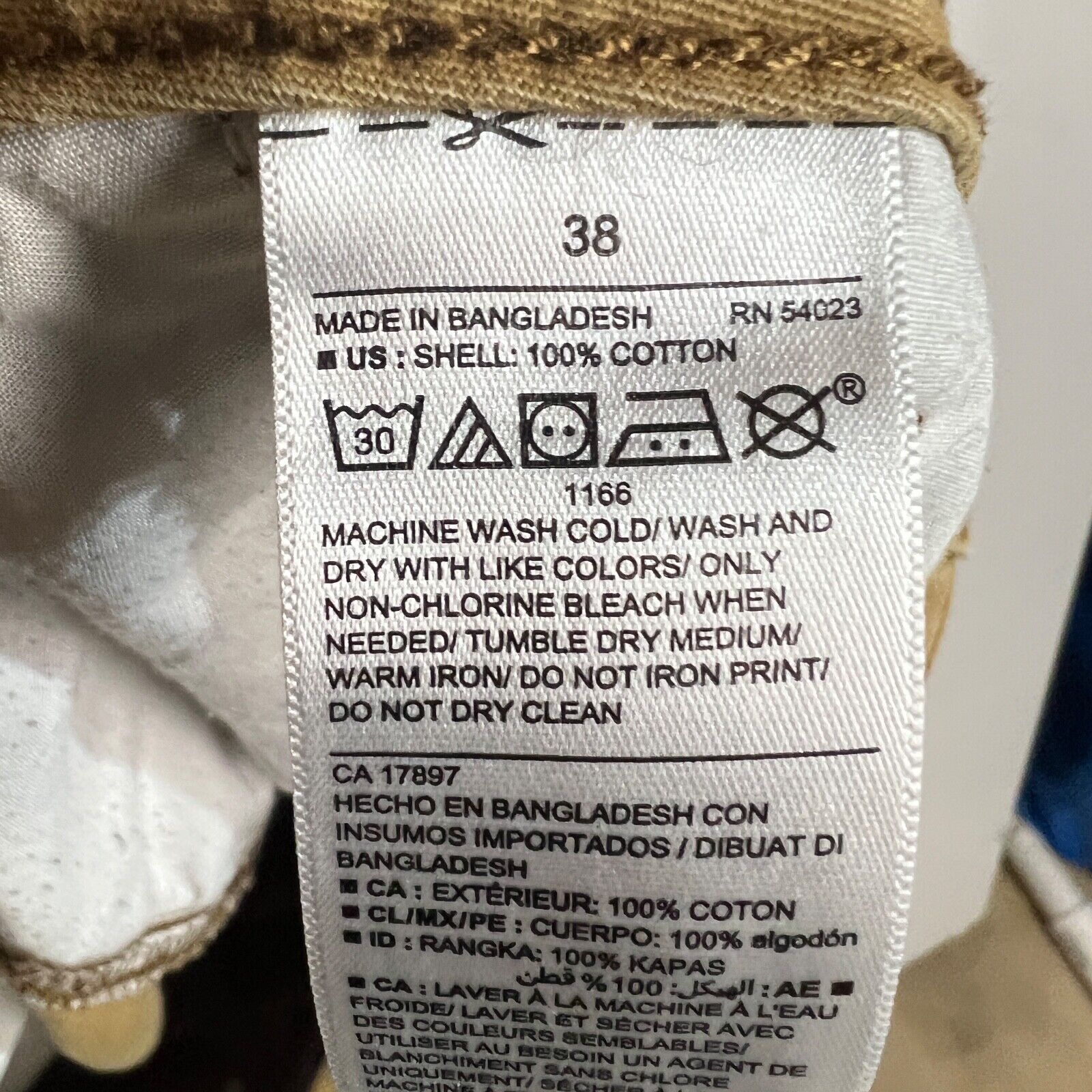 Old Navy Shorts Men's Size 38 Color Beige Cargo Heavyweight