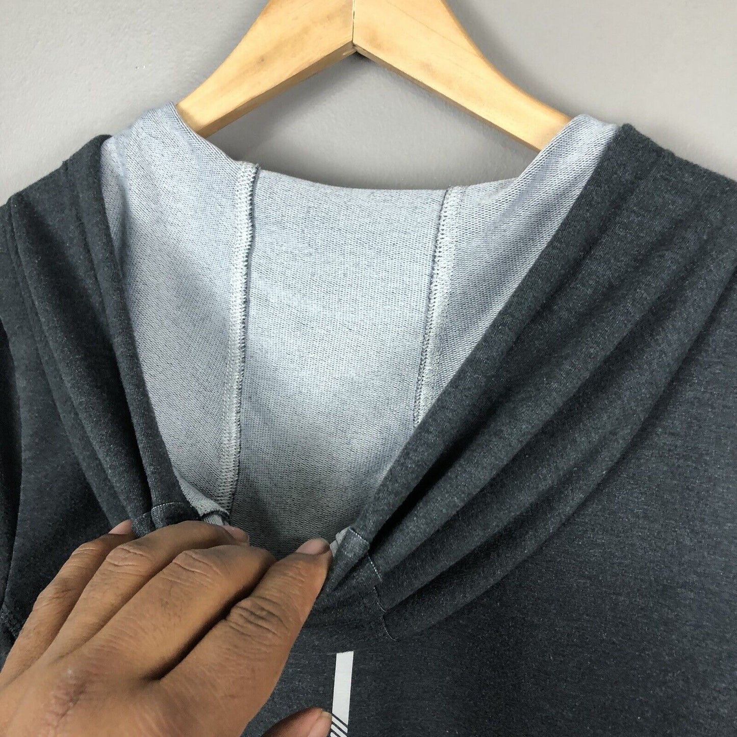 Asics Full Zip Women’s Hoodie Size Small Gray Long Sleeve Running