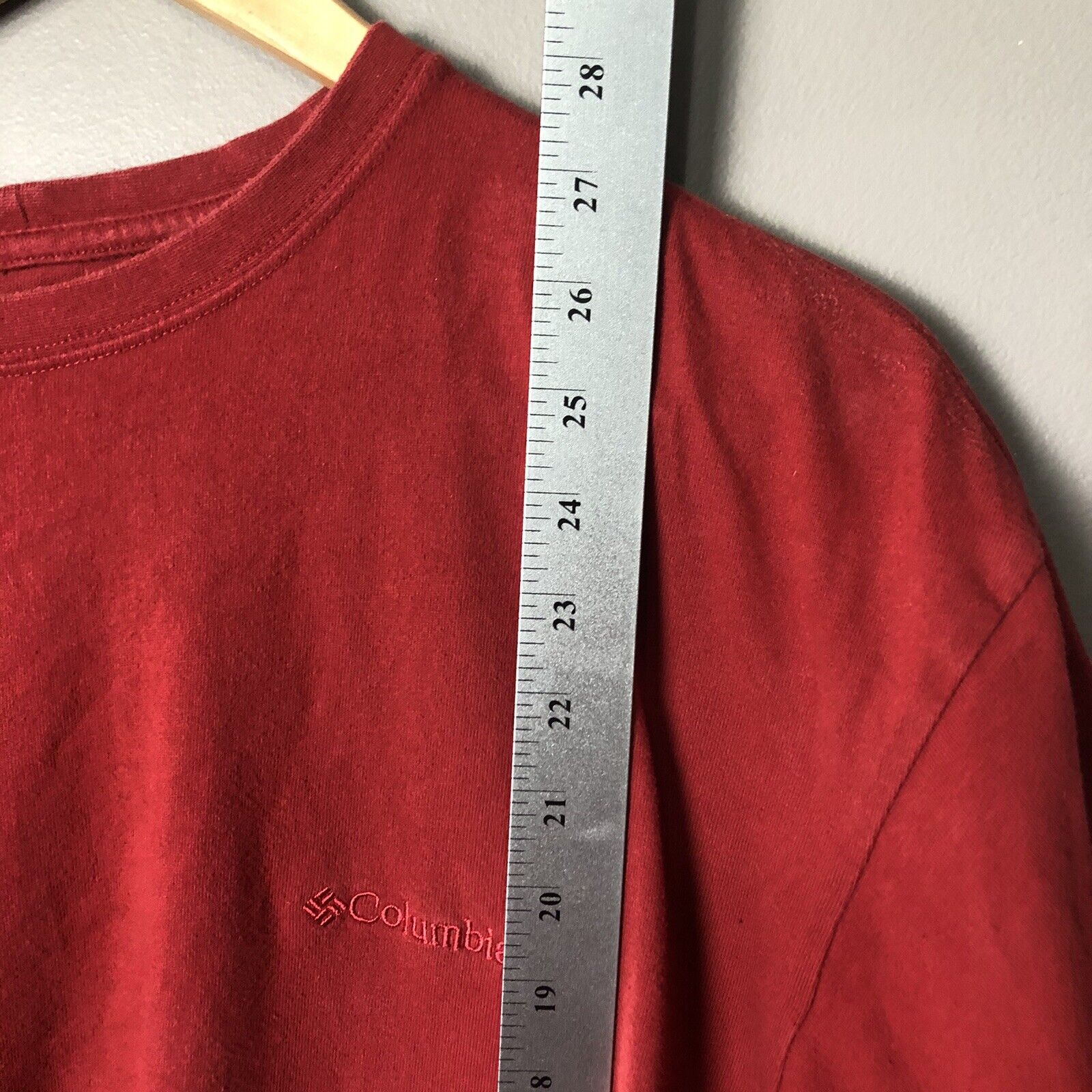 Columbia Mens T-shirt Size XL Maroon Short Sleeve Pullover
