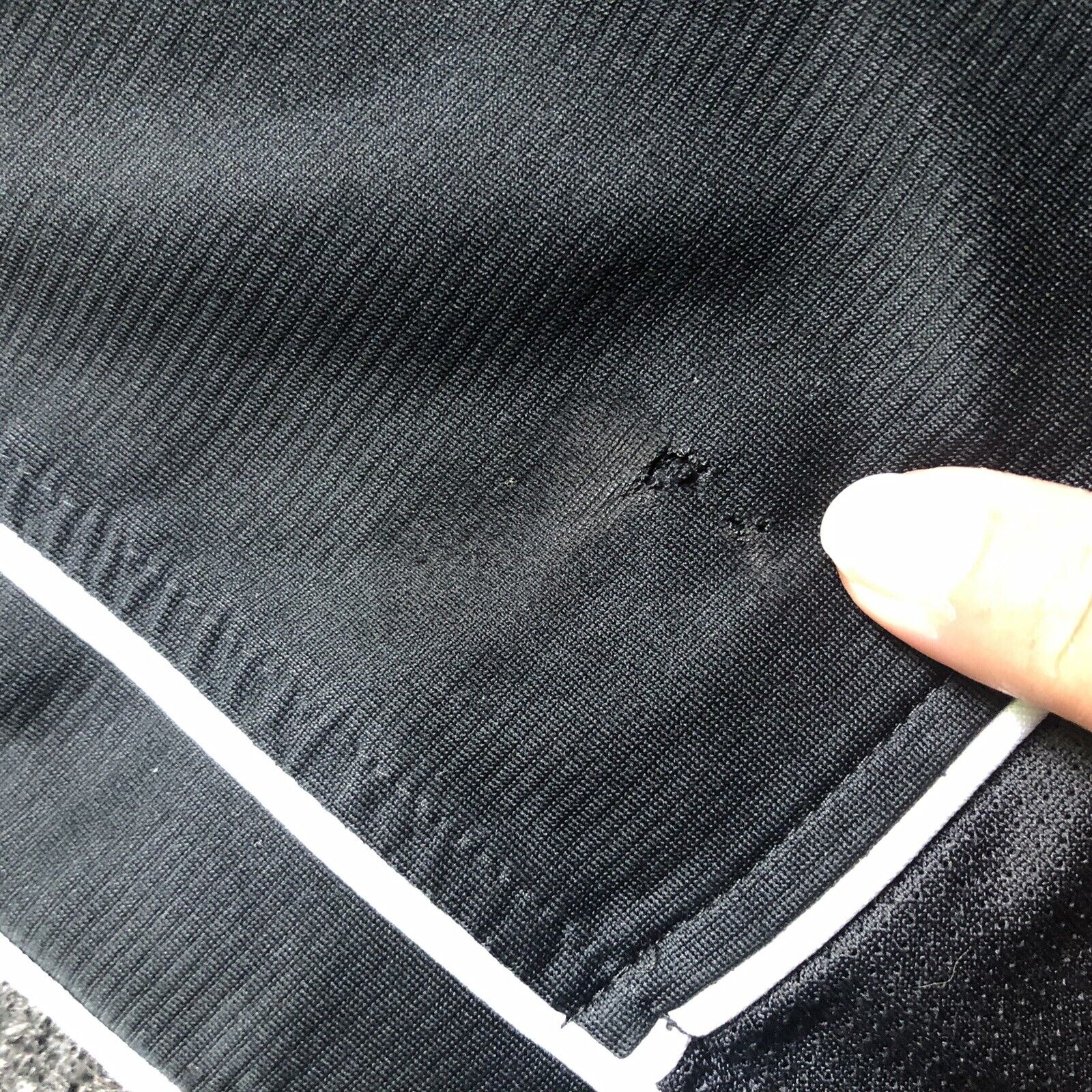 Adidas Shorts Mens Size Large Color Black/White. 1307200