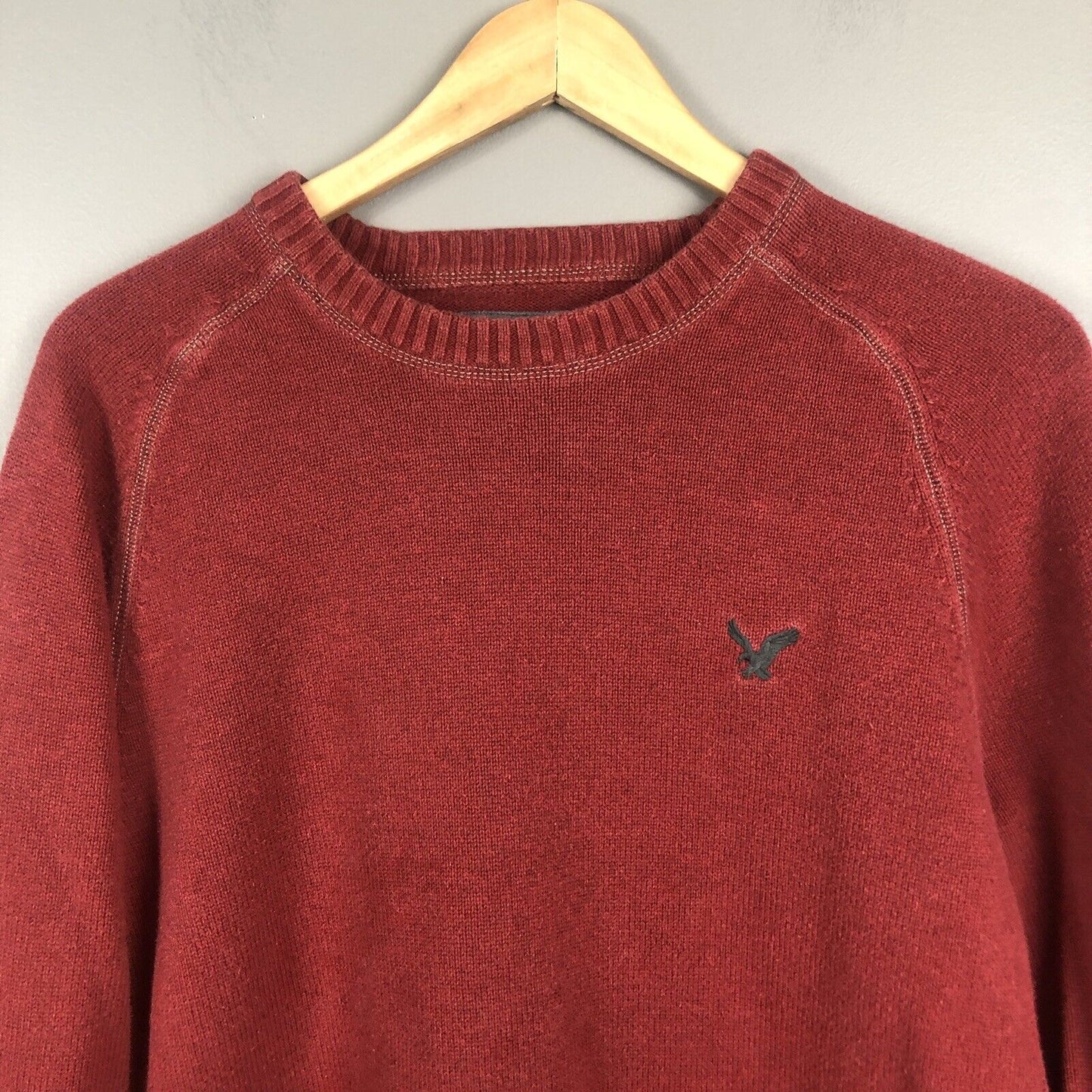 American Eagle Men’s Sweater Size Medium Red Long Sleeve Pullover