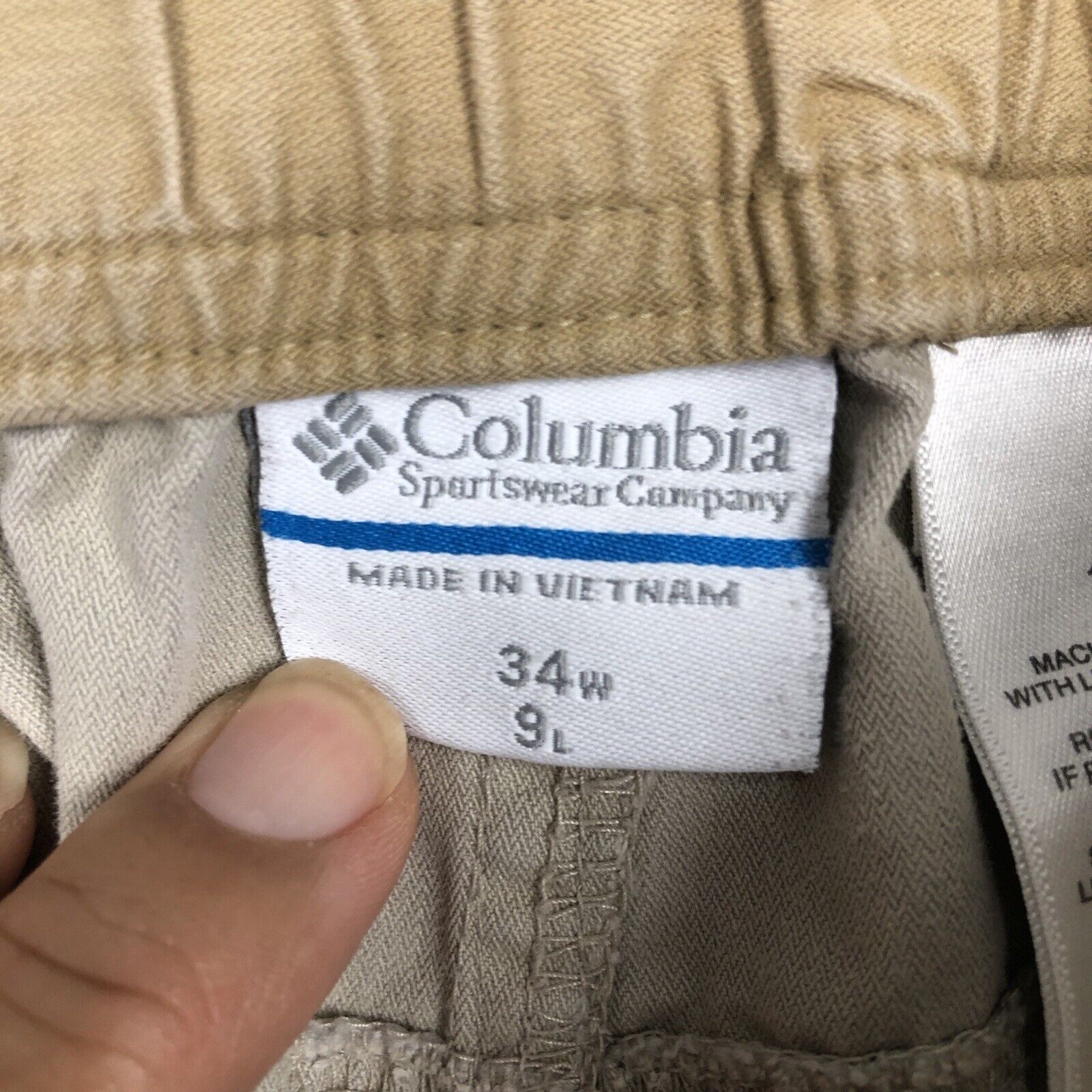 Columbia Men’s Cargo Shorts Size 36W Color Beige Outdoor