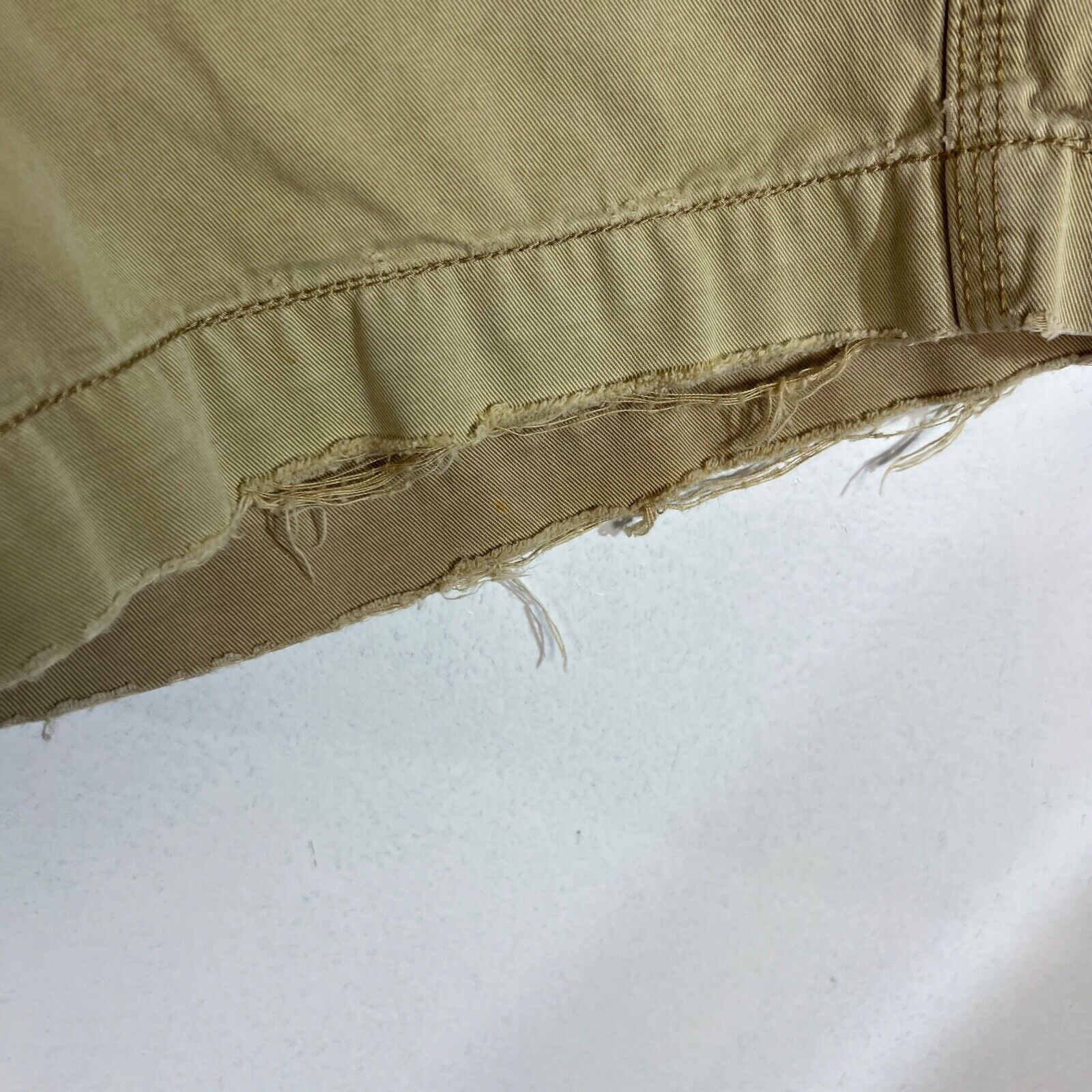 American Eagle Longer Length Mens Cargo Shorts Size 34 Beige PreOwned