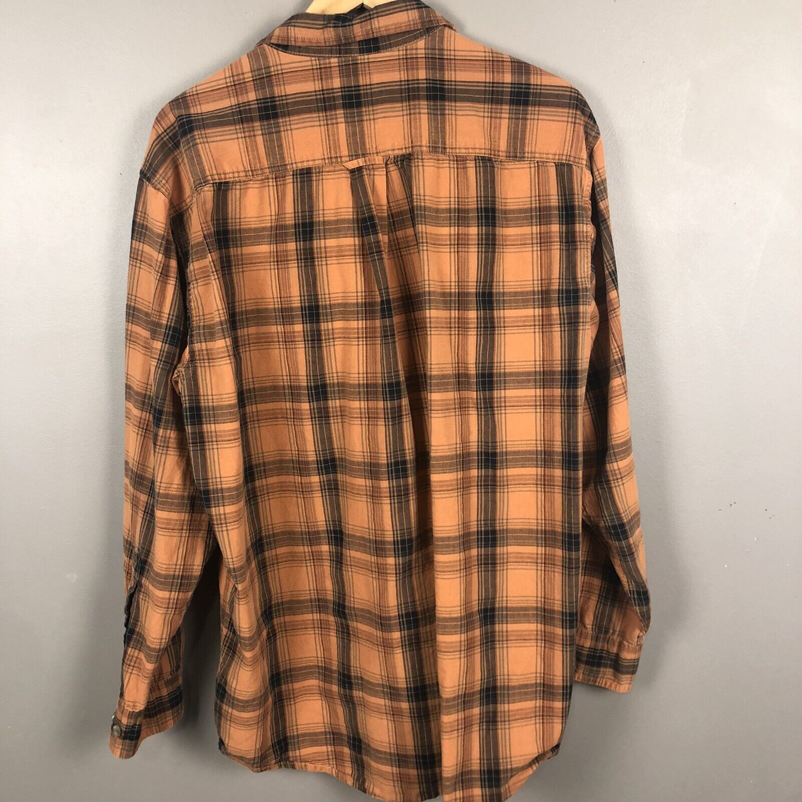 Red Head Button Up Shirt Men’s XL Long Sleeve Multicolor