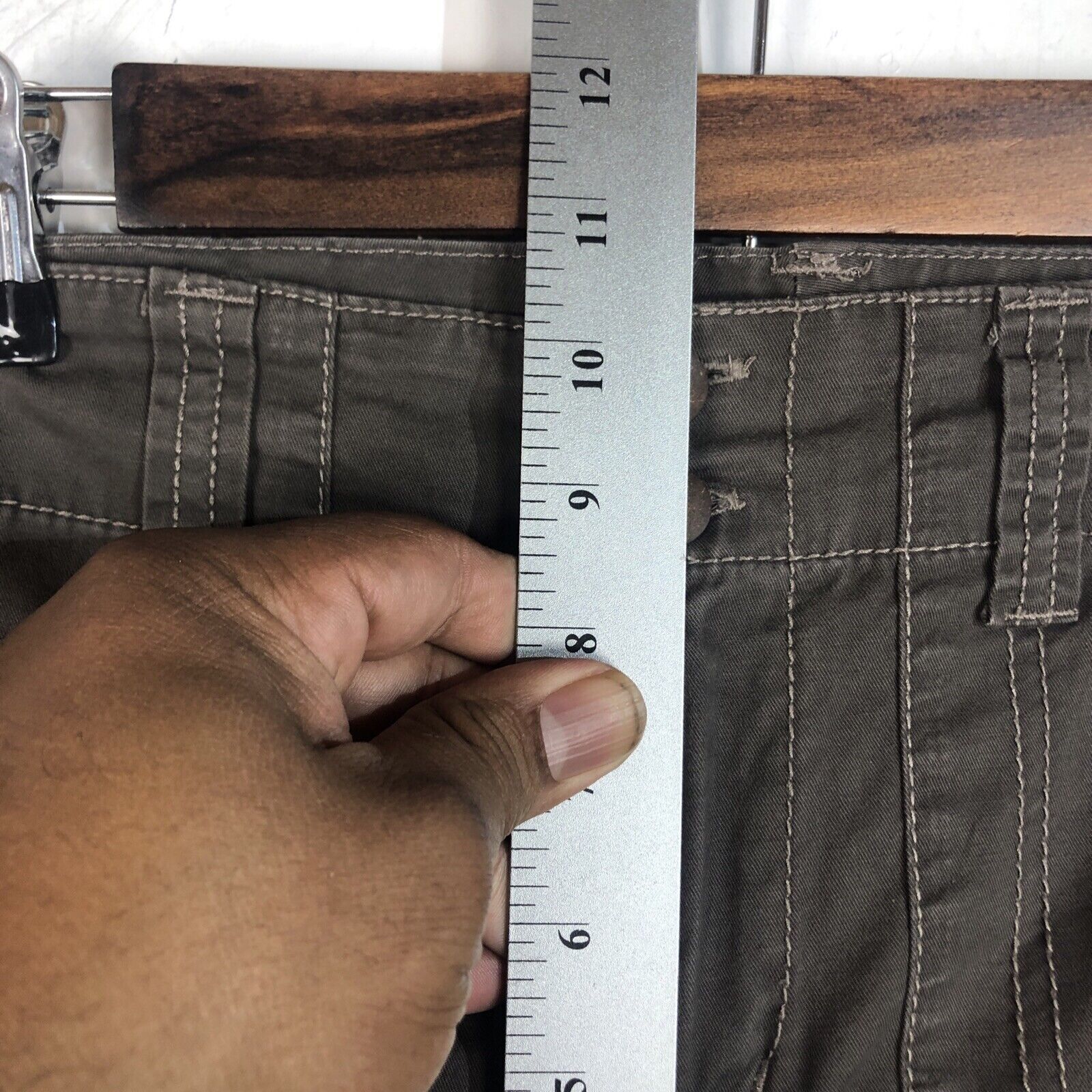 Bandolinoblu Capri Pants Women’s Size 10 Color Brown (Lightweight)