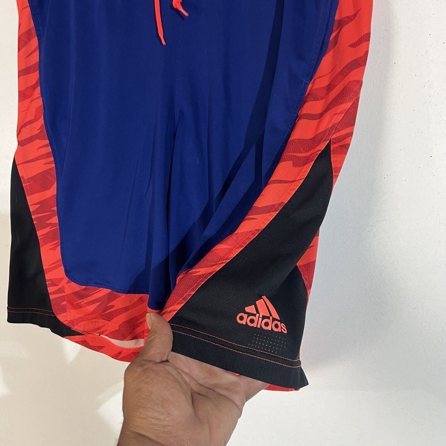 Adidas Basketball Shorts Men’s Size Large Multicolor Lightweight