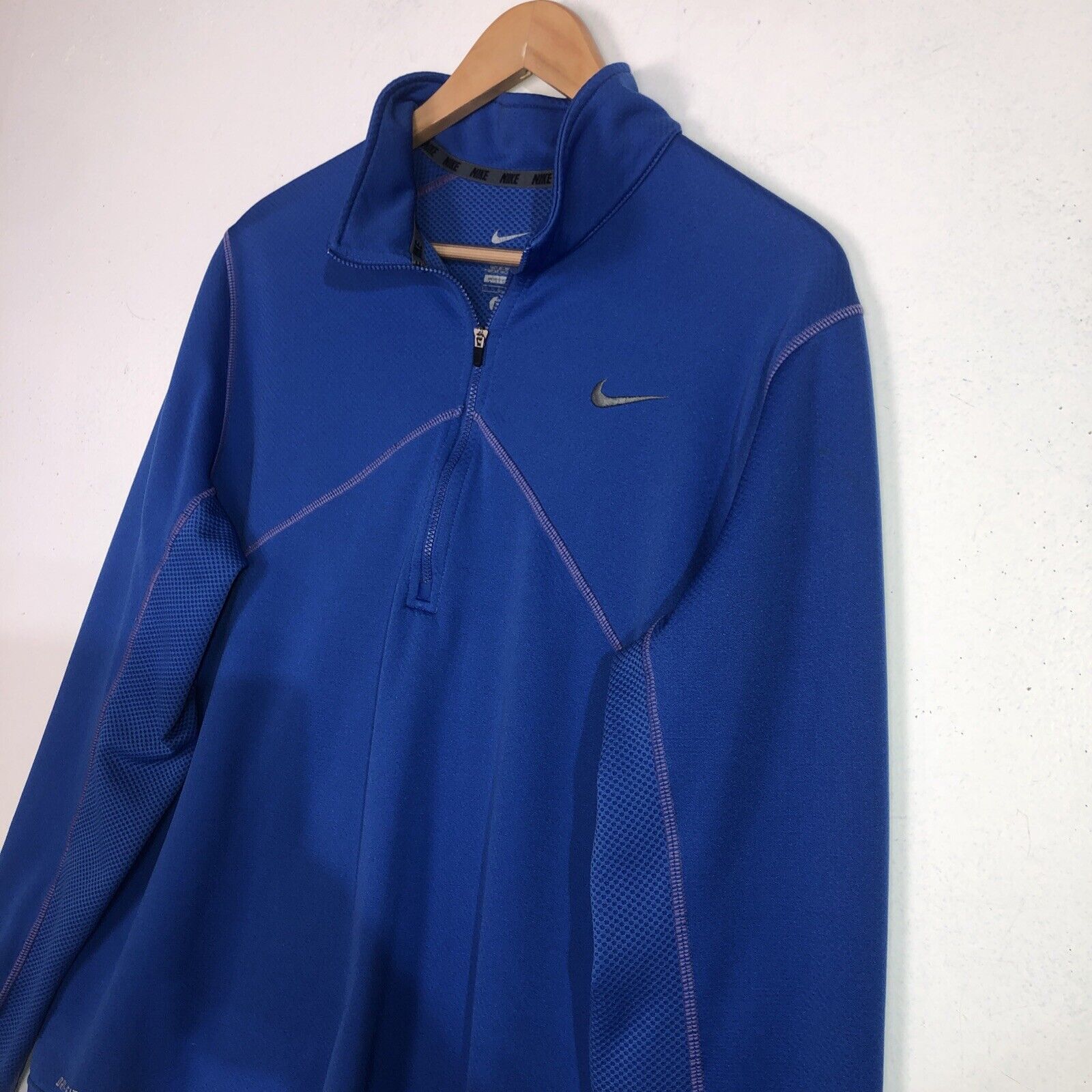 Nike DriFit Shirt Womens Size Large Color Blue