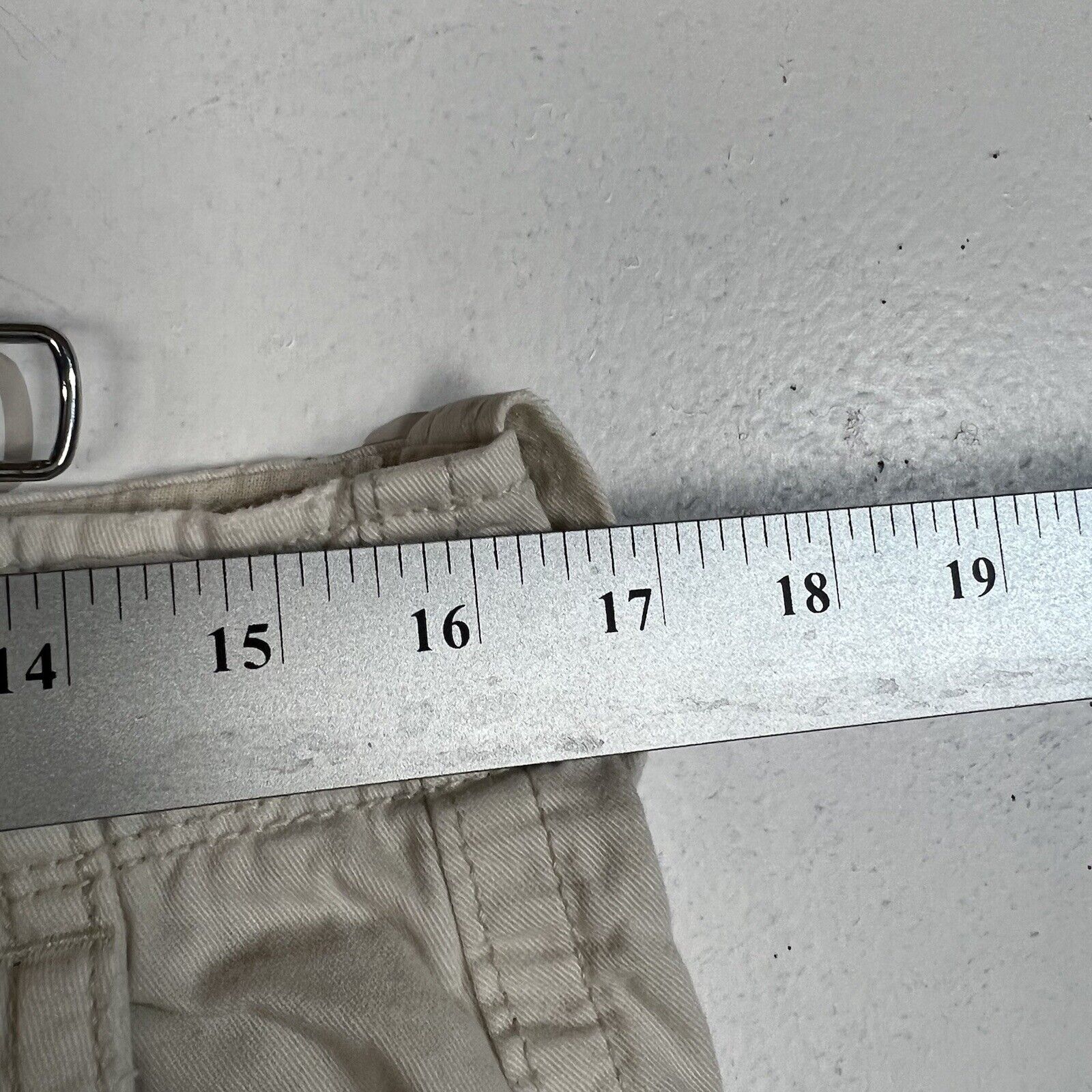 American Eagle Classic Length Mens Cargo Shorts Size 32 Khaki PreOwned
