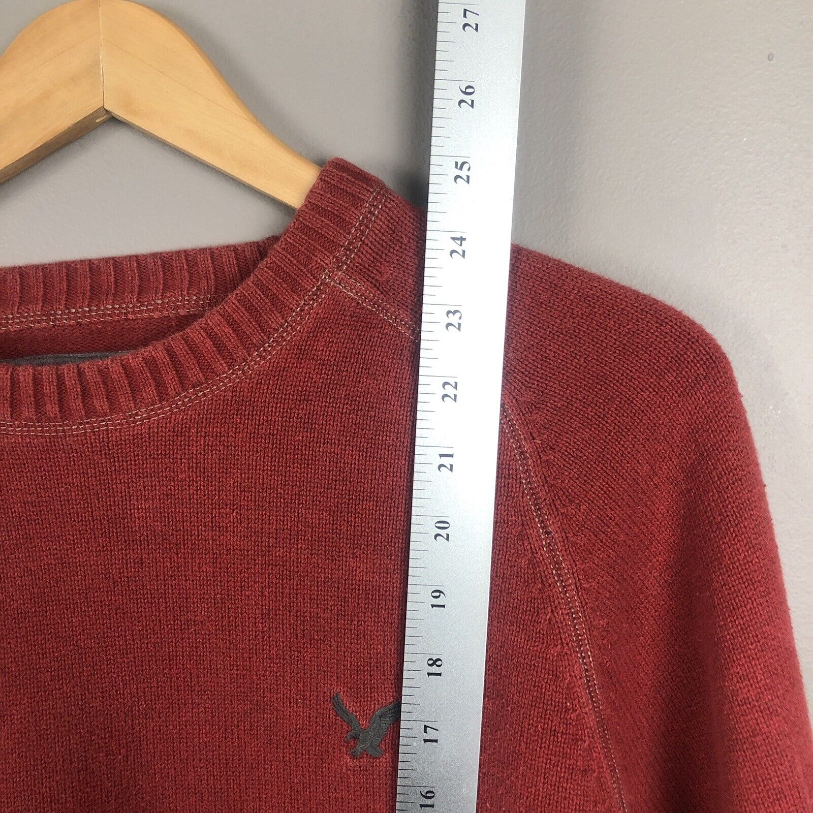 American Eagle Men’s Sweater Size Medium Red Long Sleeve Pullover