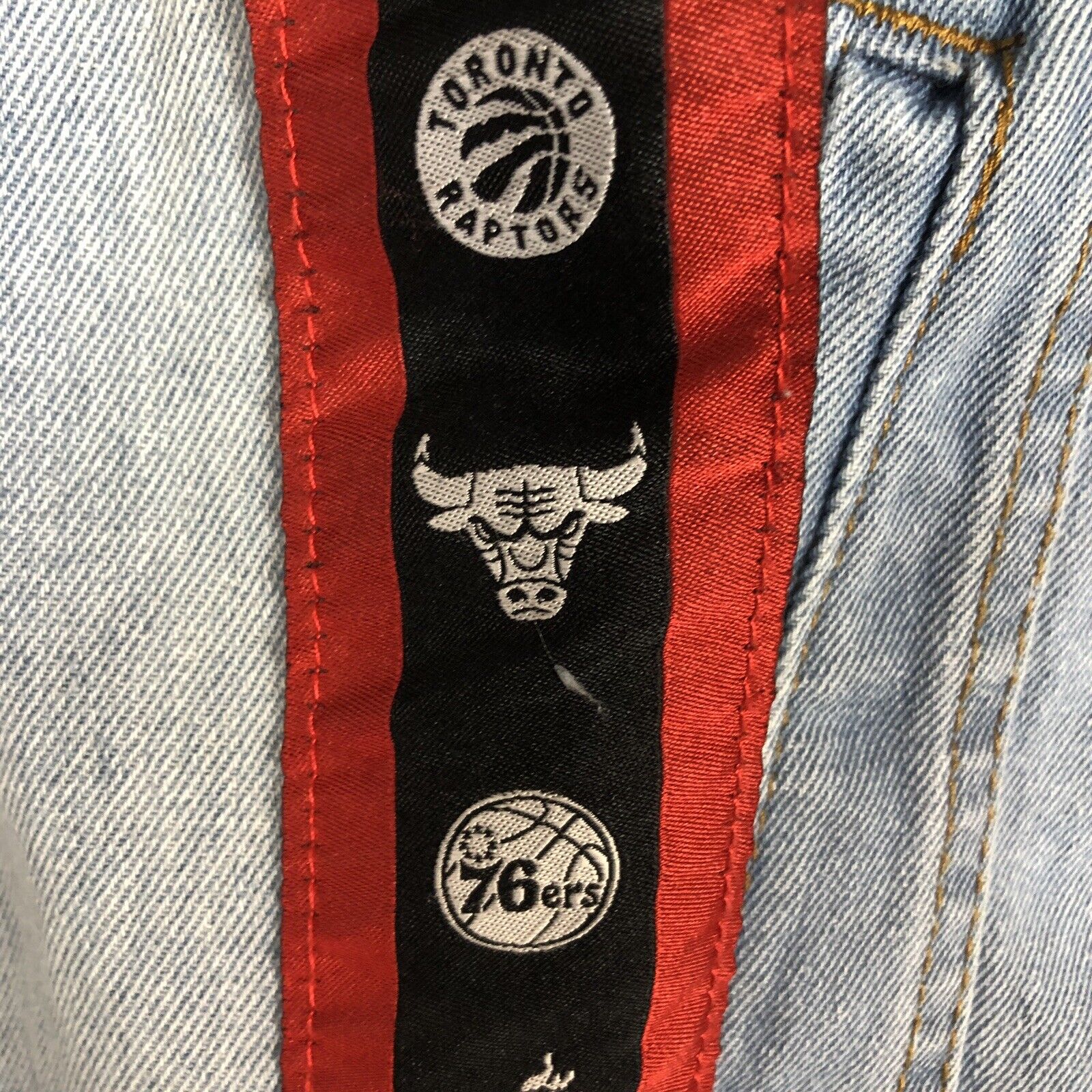 NBA Jean Jacket Men’s Size Large Multicolor (38 Logos On Jacket) Heavyweight