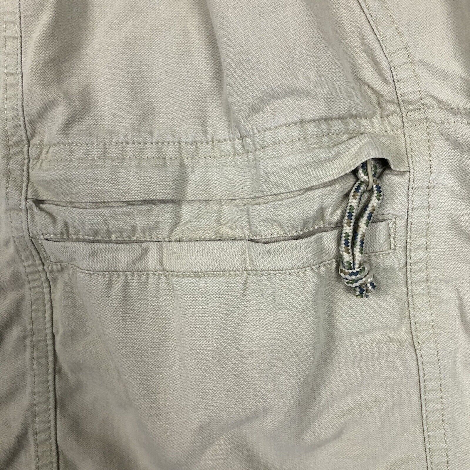 Columbia Men’s Cargo Shorts Size 36W Color Beige Outdoor