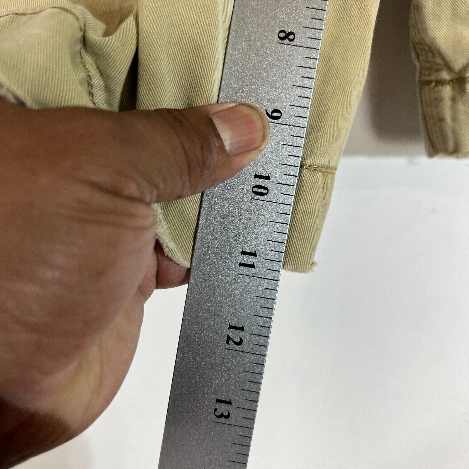 American Eagle Longer Length Mens Cargo Shorts Size 34 Beige PreOwned