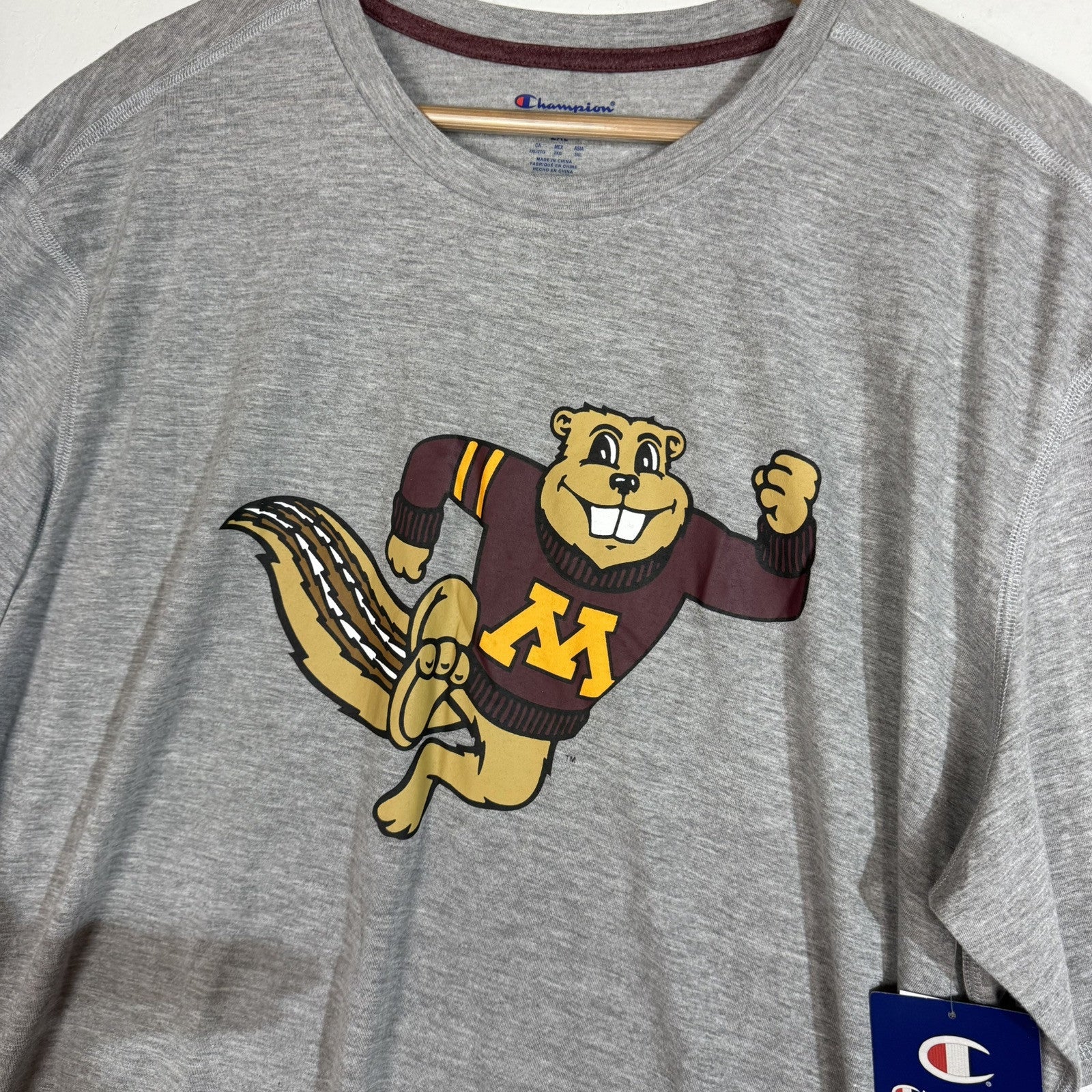 Champion Minesota Golden Golphers T-Shirt Men’s 2XL Multicolor Short Sleeve