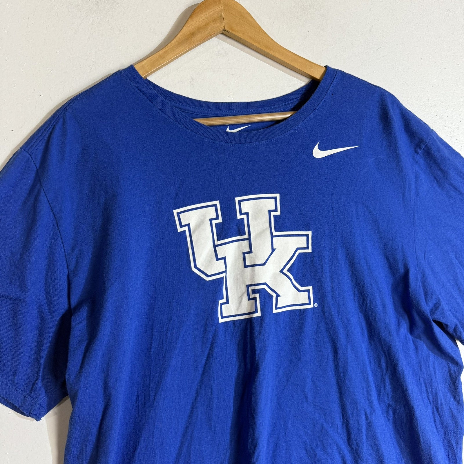 Nike University Of Kentucky T-Shirt Men’s XXL Multicolor Short Sleeve